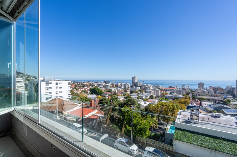 3 Bedroom Property for Sale in Sea Point Western Cape